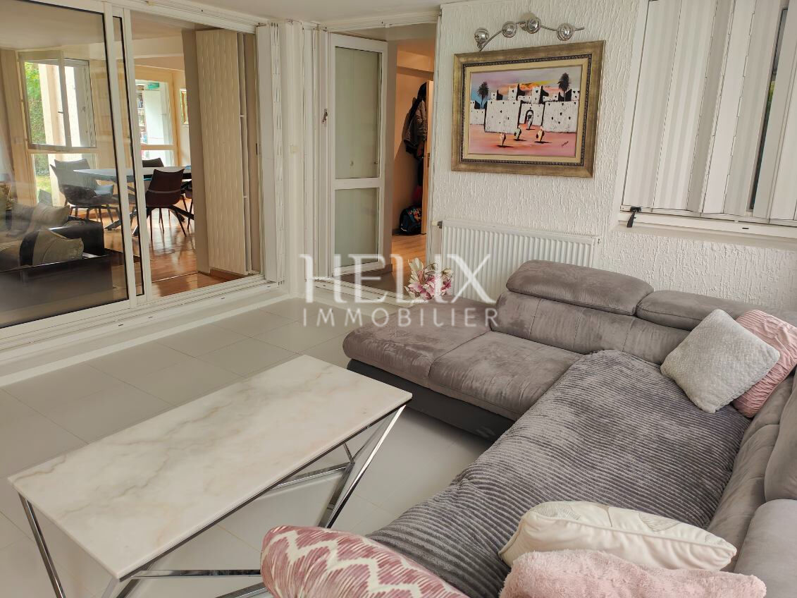 Agence immobilière de HELIX IMMOBILIER - HELIX IMMOBILIER LE VESINET