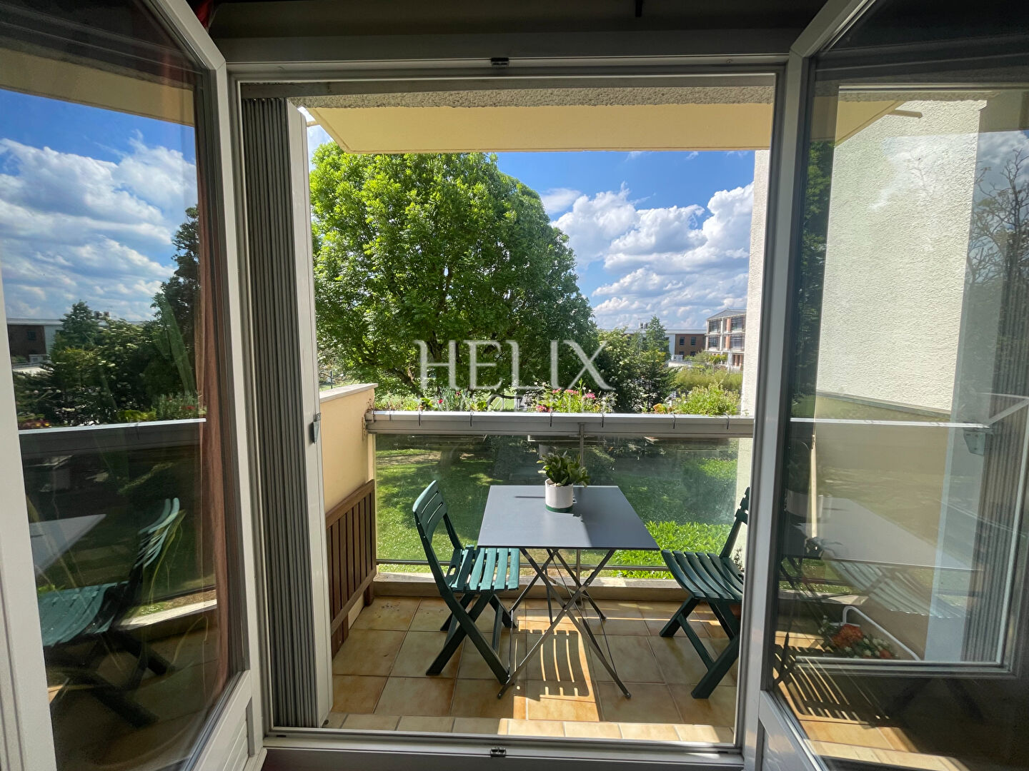 Agence immobilière de HELIX IMMOBILIER - HELIX IMMOBILIER LE VESINET