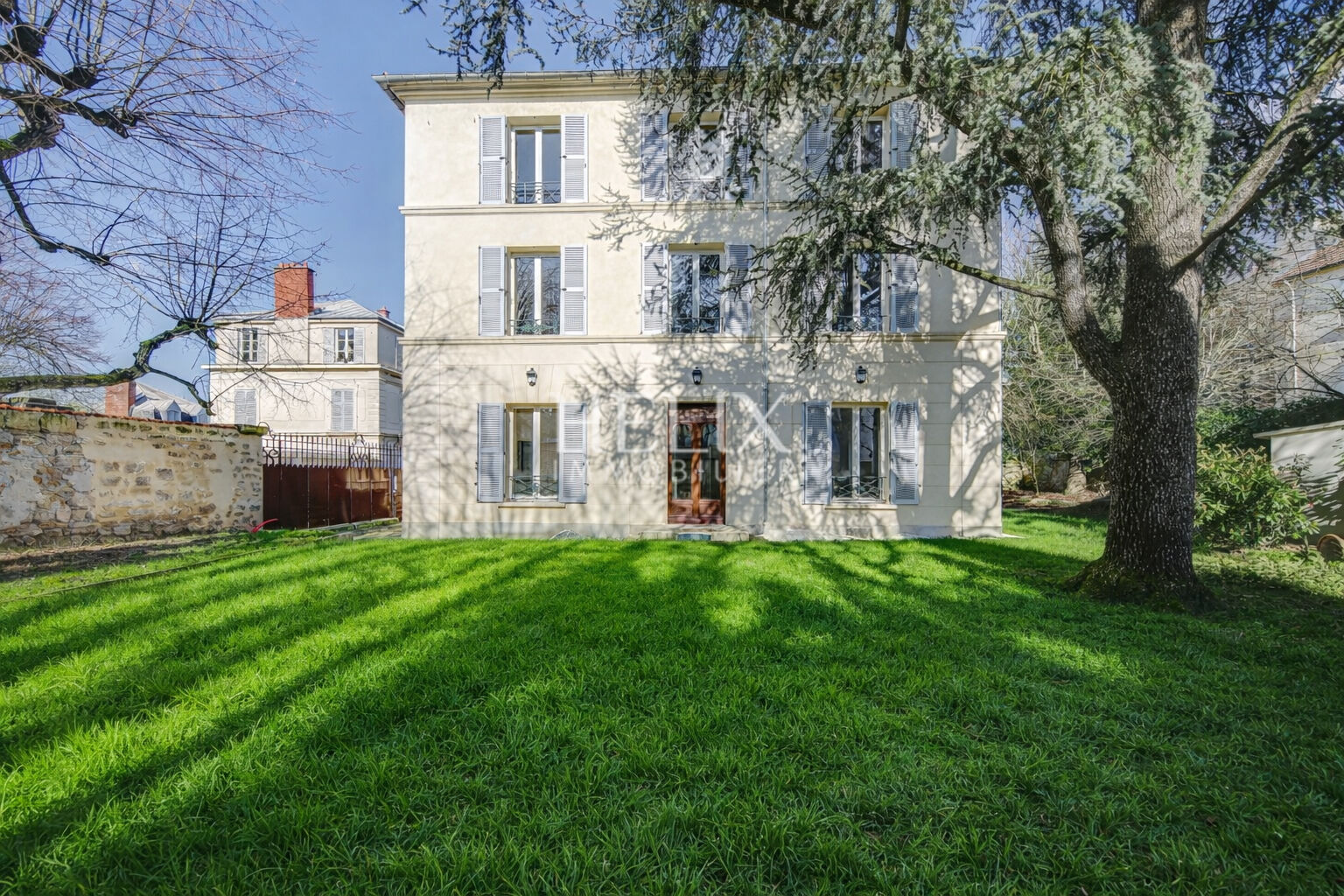 Agence immobilière de HELIX IMMOBILIER - HELIX IMMOBILIER SAINT GERMAIN EN LAYE