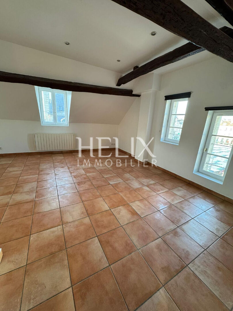 Agence immobilière de HELIX IMMOBILIER - HELIX IMMOBILIER SAINT GERMAIN EN LAYE