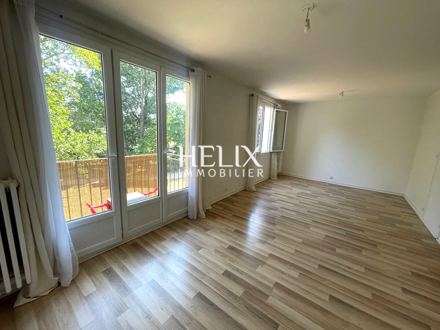 Agence immobilière de HELIX IMMOBILIER - HELIX IMMOBILIER LE VESINET