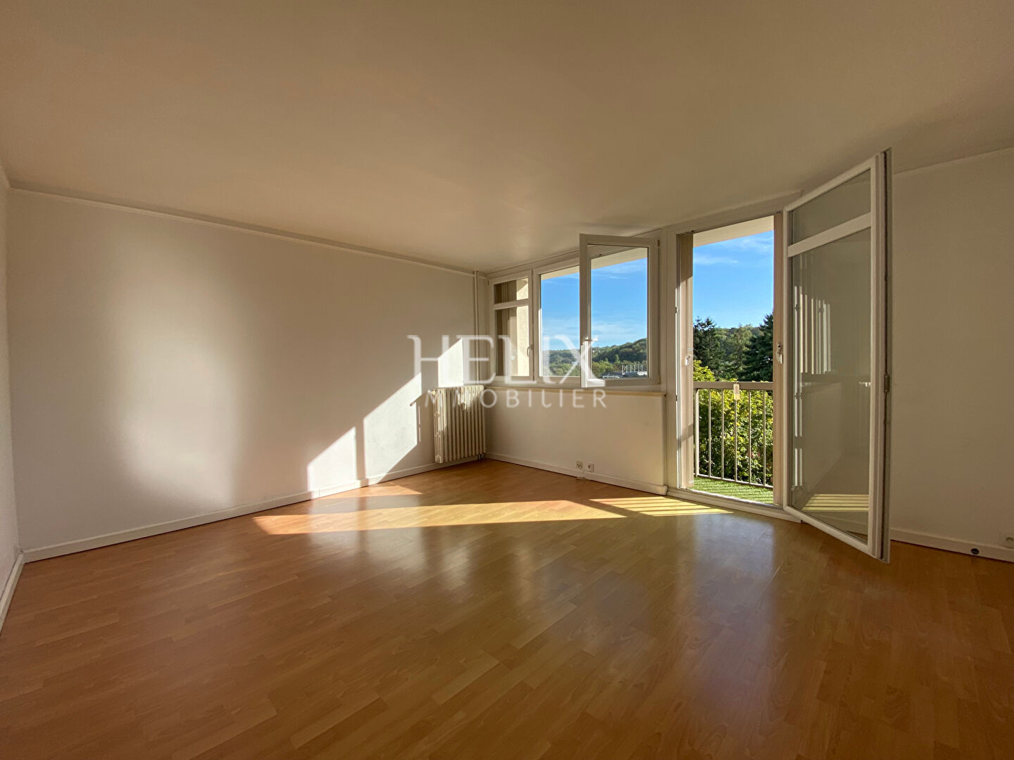 Agence immobilière de HELIX IMMOBILIER - HELIX IMMOBILIER LE PECQ