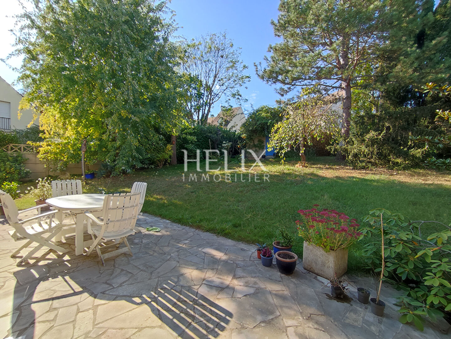 Agence immobilière de HELIX IMMOBILIER - HELIX IMMOBILIER LE PECQ