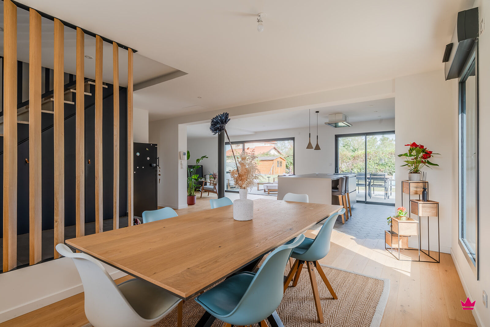 Maison de prestige à vendre à Genas - 7 pièces, piscine, grand terrain