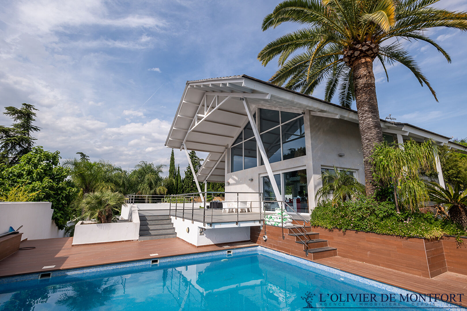 Agence immobilière de L'OLIVIER DE MONTFORT Mere - L'OLIVIER DE MONFORT