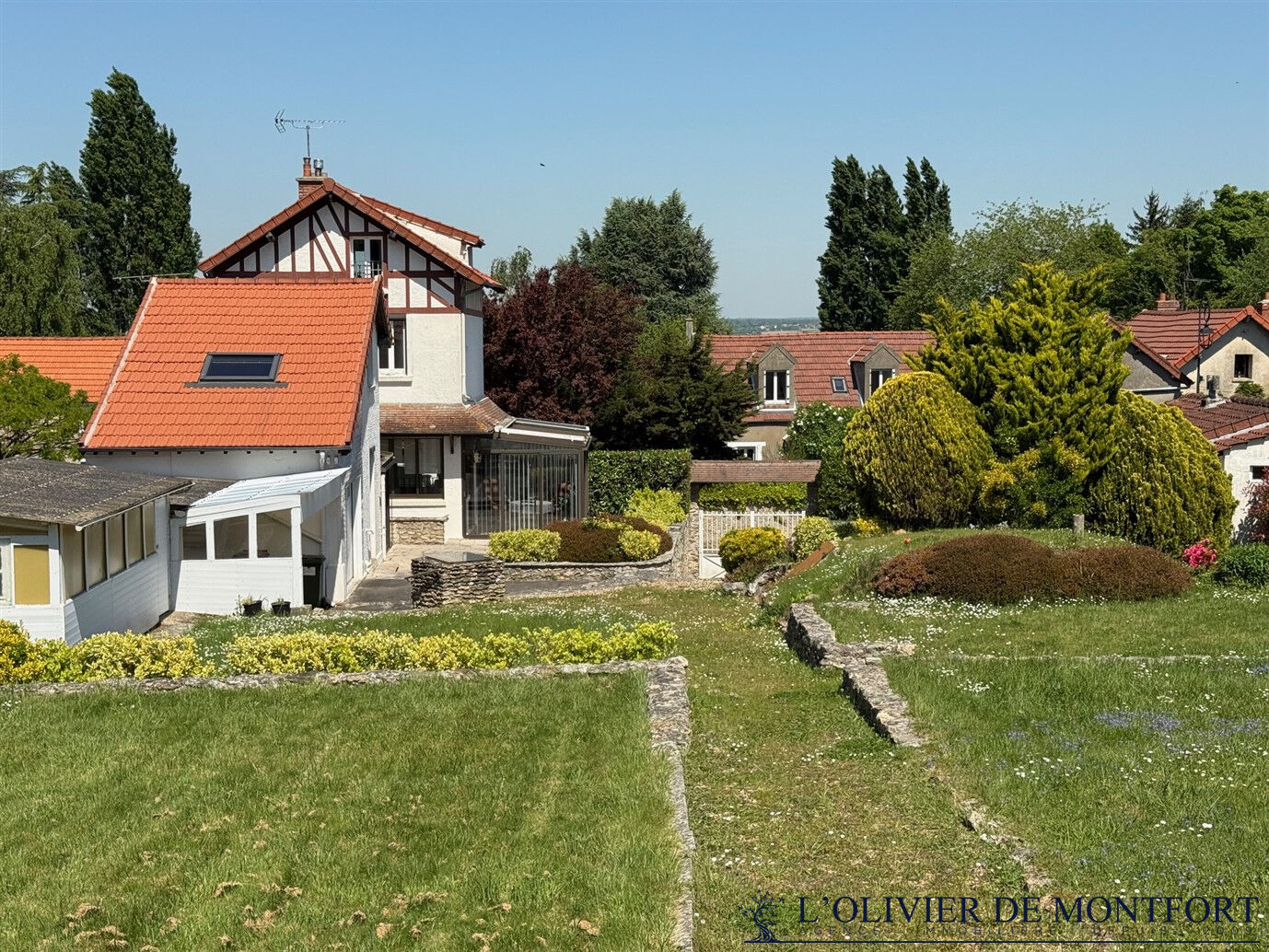 Agence immobilière de L'OLIVIER DE MONTFORT Mere - L'OLIVIER DE MONFORT