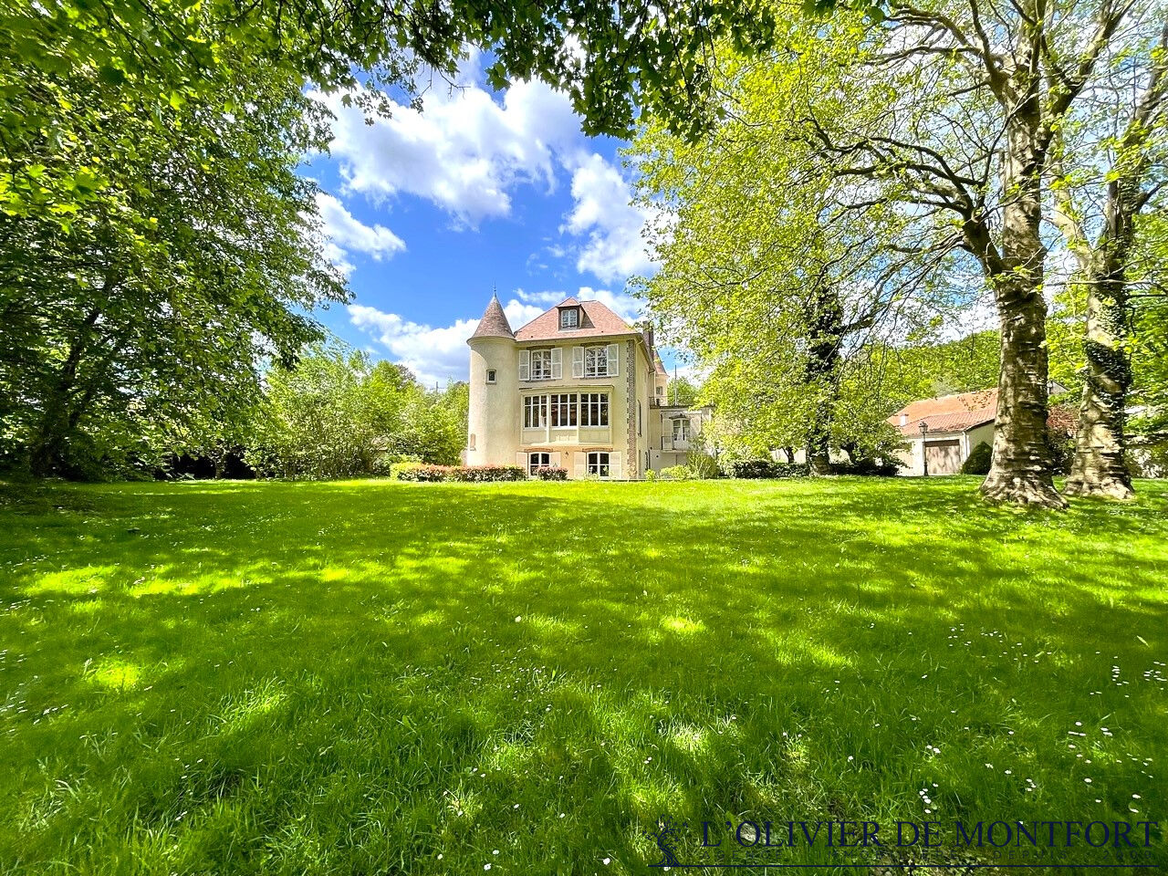 Agence immobilière de L'OLIVIER DE MONTFORT Mere - L'OLIVIER DE MONFORT