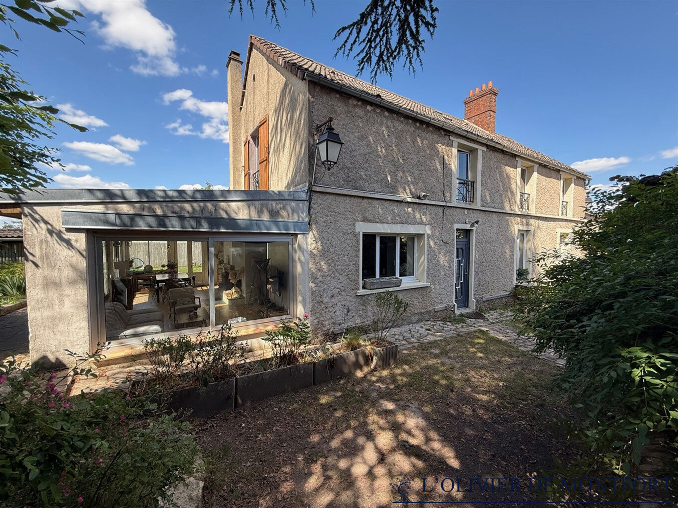 Agence immobilière de L'OLIVIER DE MONTFORT Mere - L'OLIVIER DE MONFORT