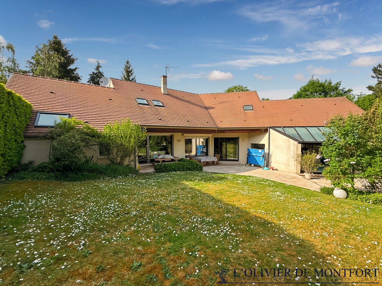 Agence immobilière de L'OLIVIER DE MONTFORT Mere - L'OLIVIER DE MONFORT
