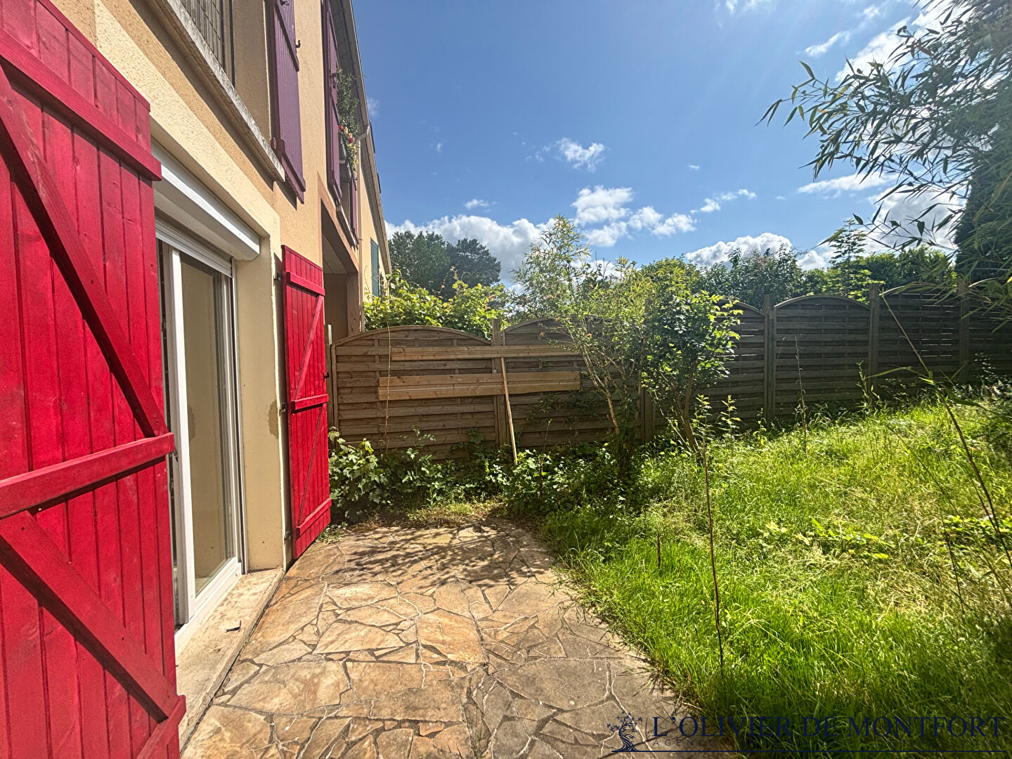 Agence immobilière de L'OLIVIER DE MONTFORT Mere - L'OLIVIER DE MONFORT