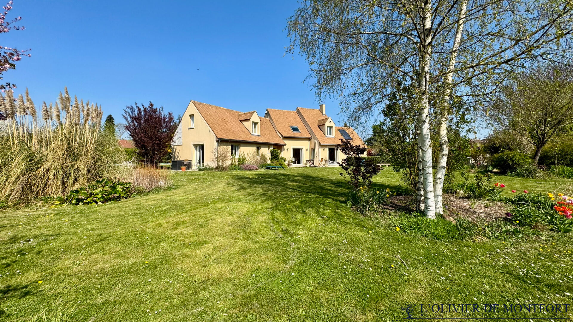 Agence immobilière de L'OLIVIER DE MONTFORT Mere - L'OLIVIER DE MONFORT