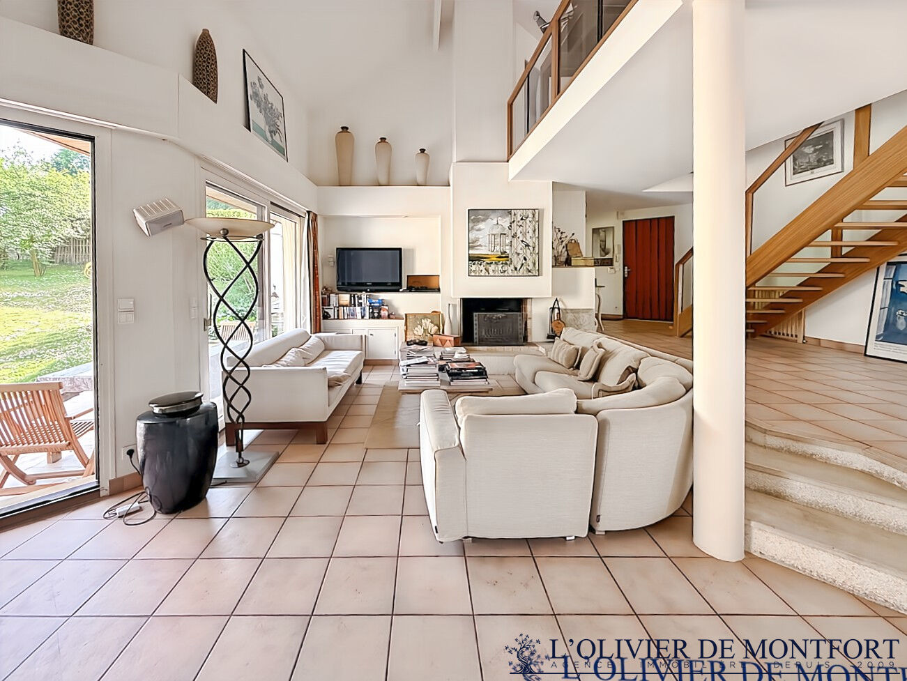 Photo Maison Architecte de 9 pièce(s) 300 m² au sol image 4/6