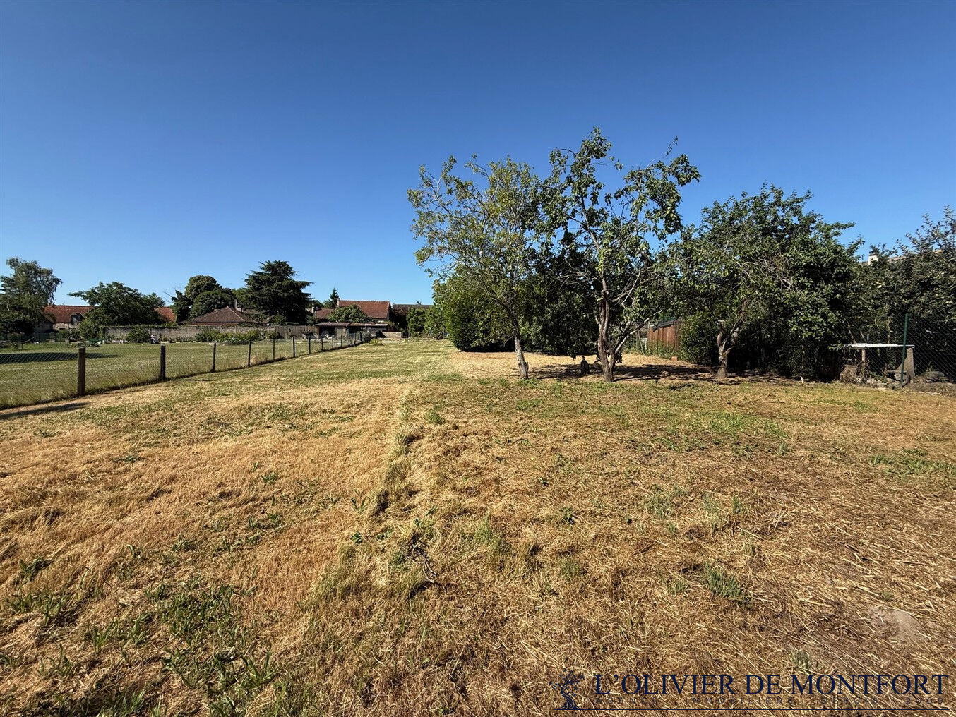 Photo Terrain de 1042 m² sur Méré image 6/6