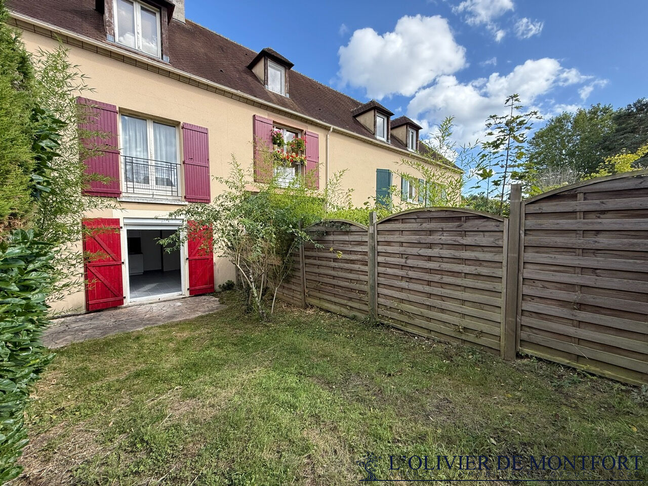 Agence immobilière de L'OLIVIER DE MONTFORT Mere - L'OLIVIER DE MONFORT