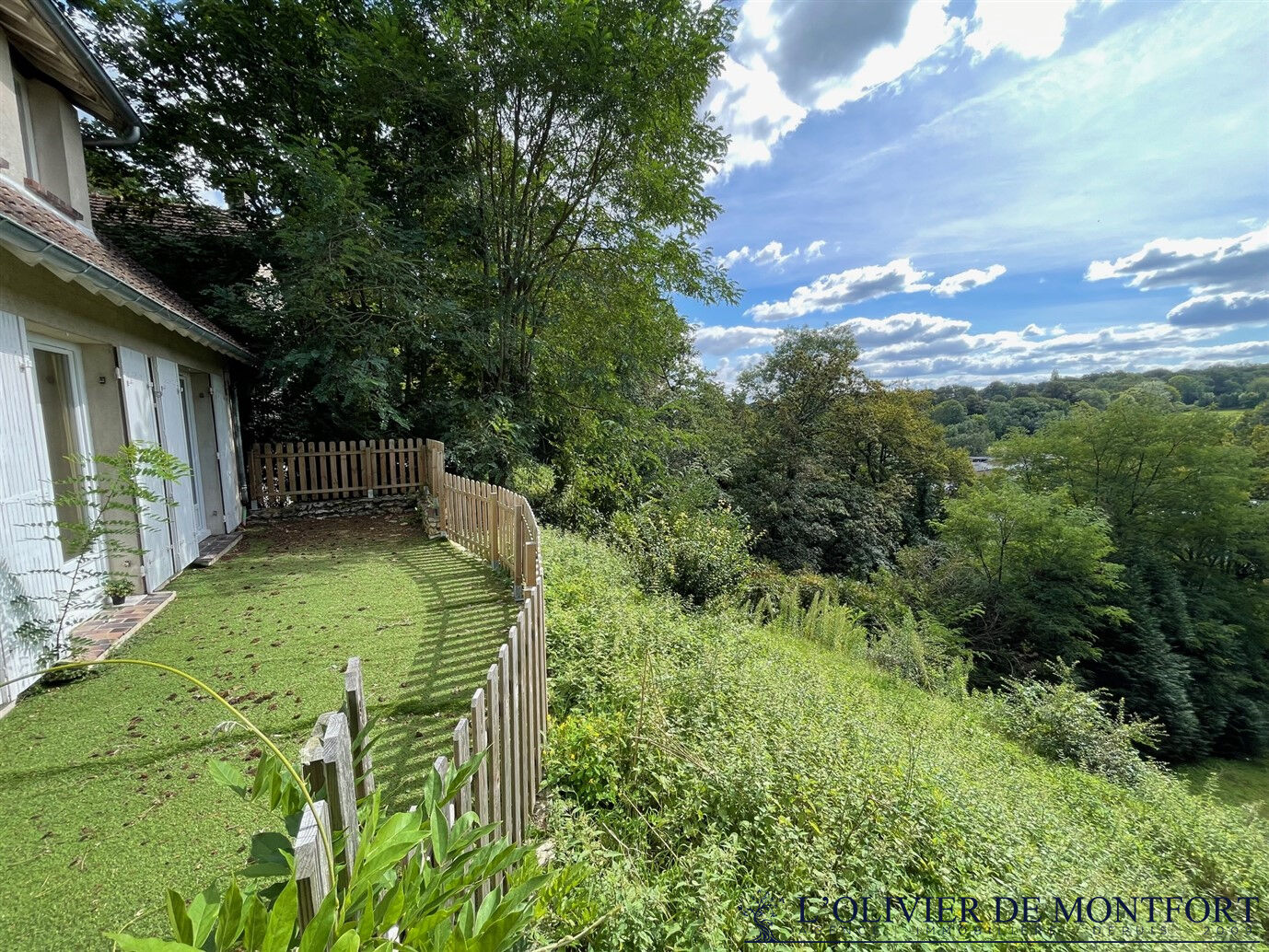 Agence immobilière de L'OLIVIER DE MONTFORT Mere - L'OLIVIER DE MONFORT