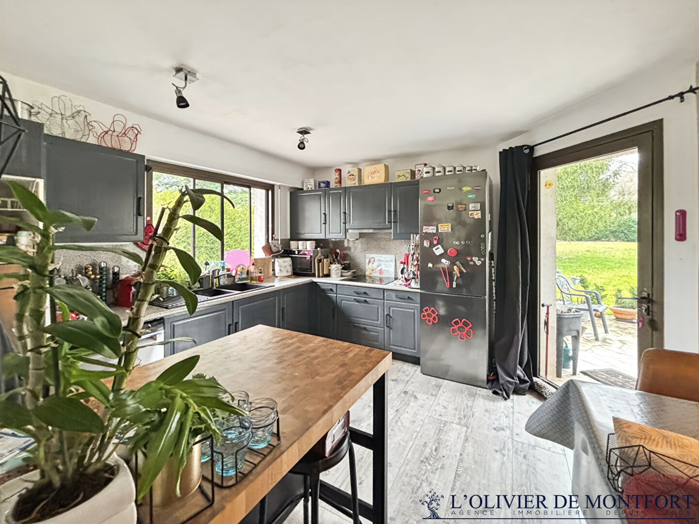 Photo Maison Saint Remy L Honore 8 pièce(s) 230 m2 image 3/6