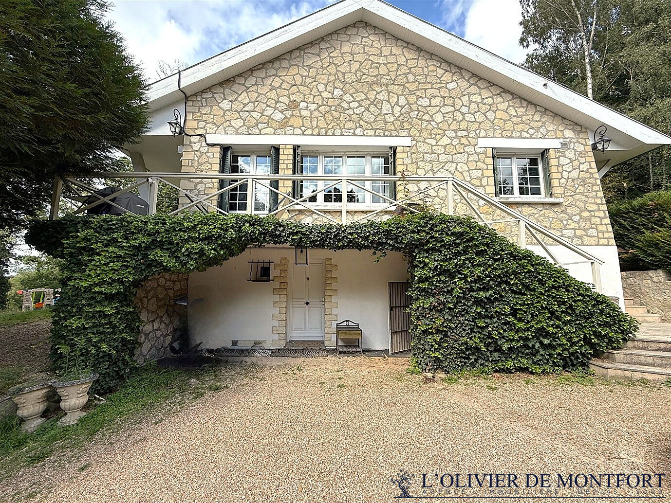 Agence immobilière de L'OLIVIER DE MONTFORT Mere - L'OLIVIER DE MONFORT