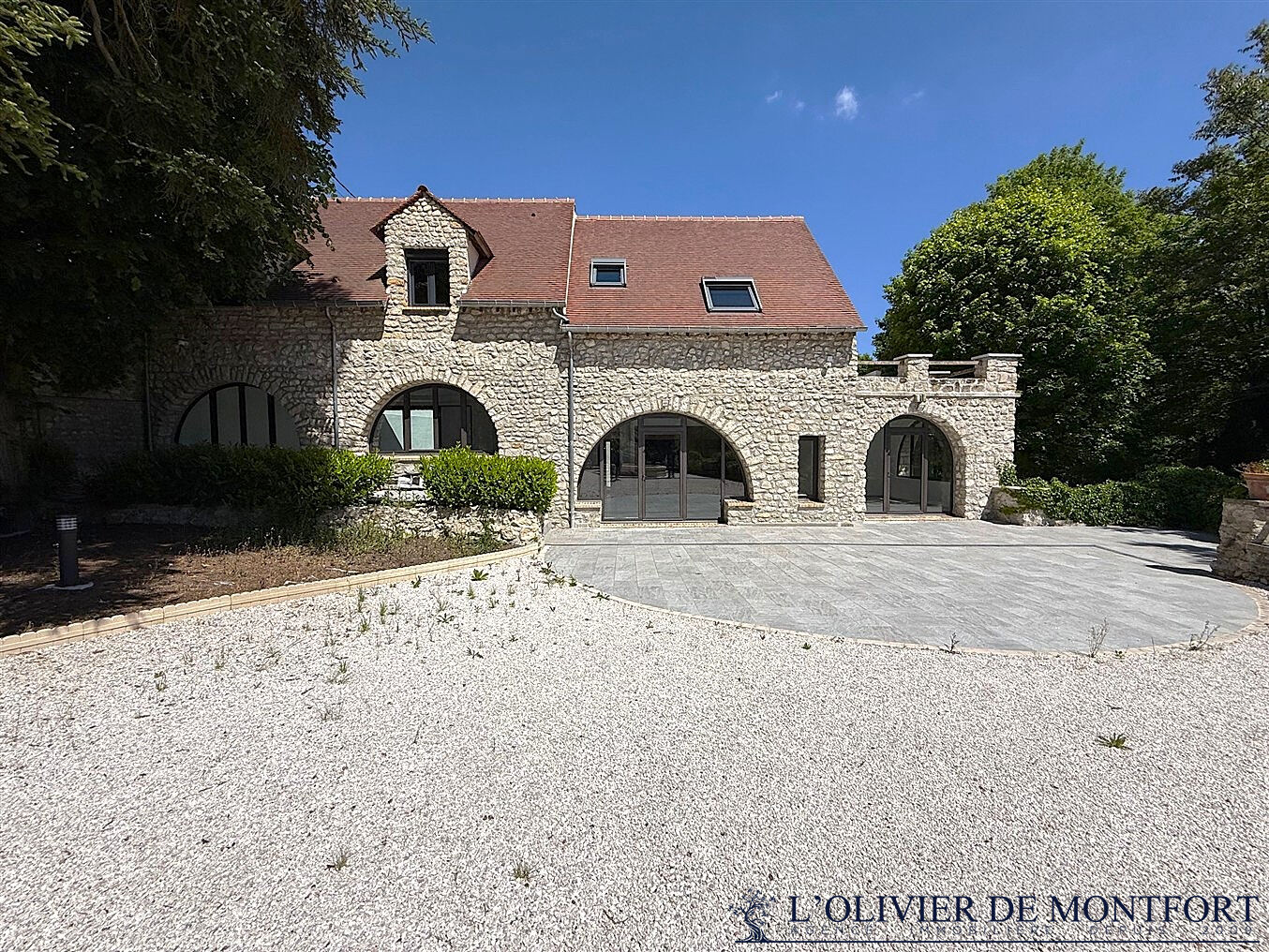 Photo Maison Montchauvet de 395 m² image 2/6