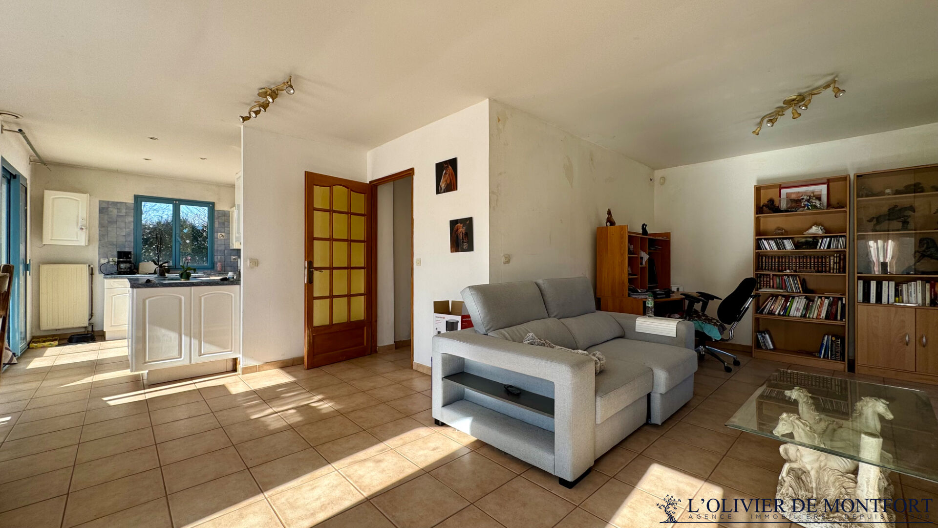 Photo Maison Galluis 6 pièce(s) 153 m2 image 4/6