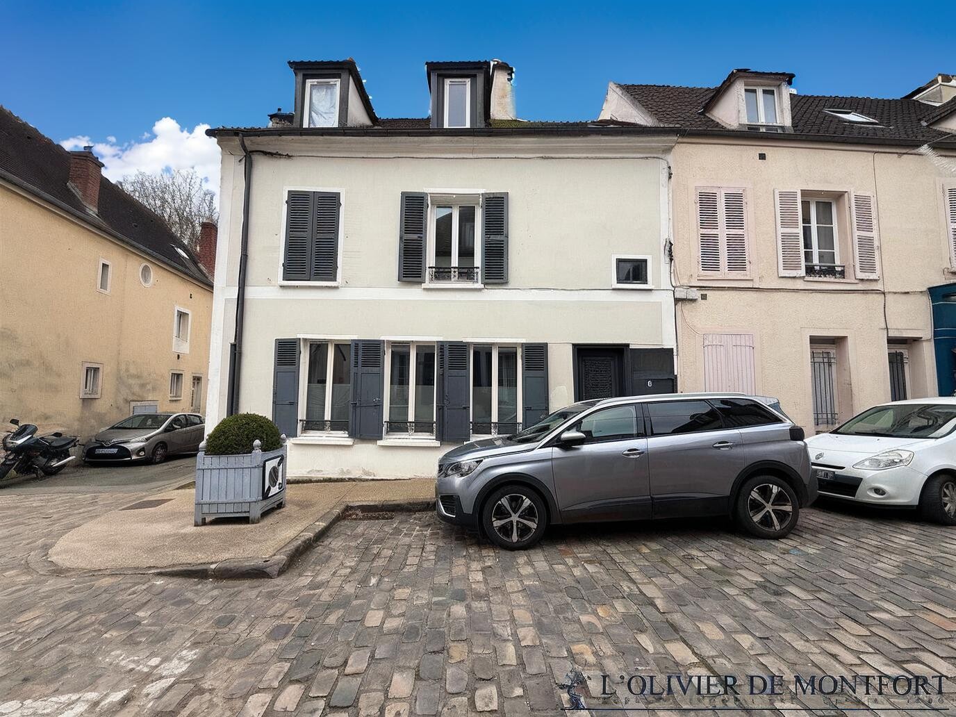 Agence immobilière de L'OLIVIER DE MONTFORT Mere - L'OLIVIER DE MONFORT