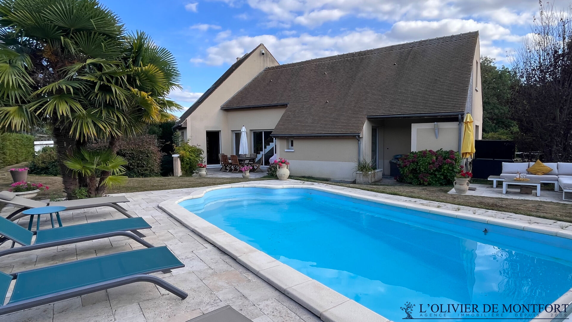 Agence immobilière de L'OLIVIER DE MONTFORT Mere - L'OLIVIER DE MONFORT