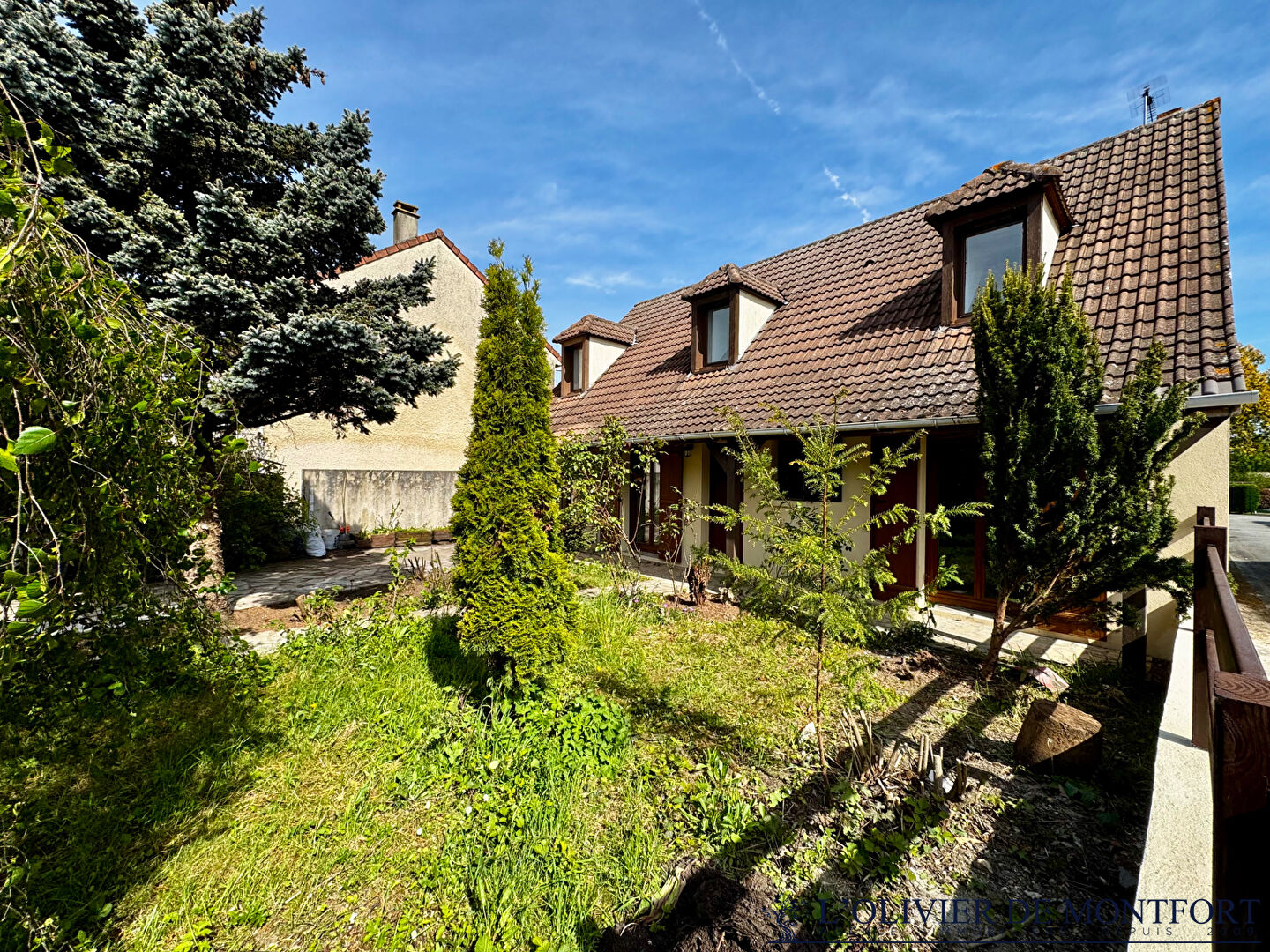 Agence immobilière de L'OLIVIER DE MONTFORT Mere - L'OLIVIER DE MONFORT