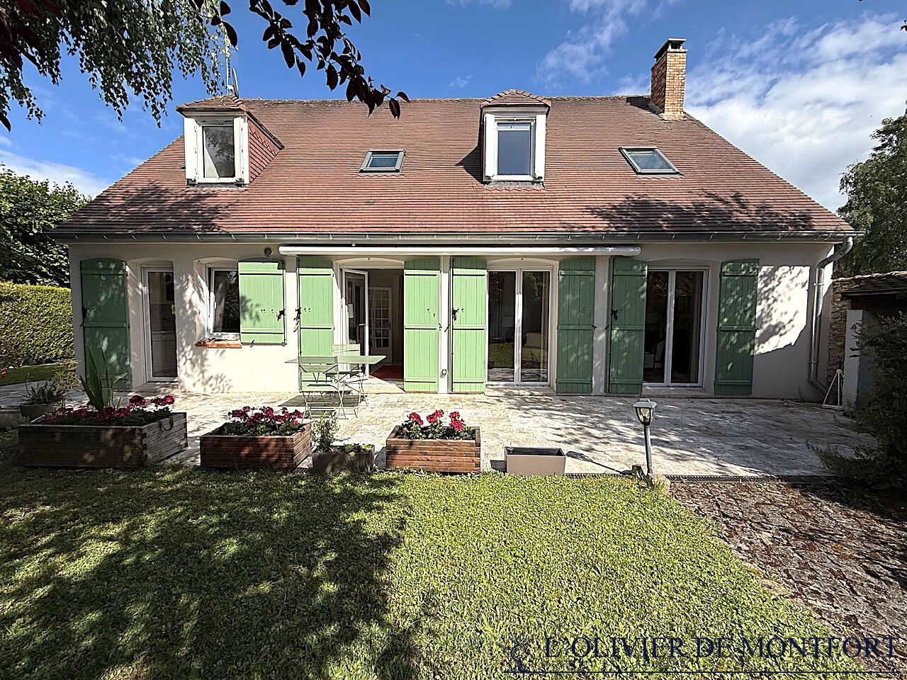 Agence immobilière de L'OLIVIER DE MONTFORT Mere - L'OLIVIER DE MONFORT