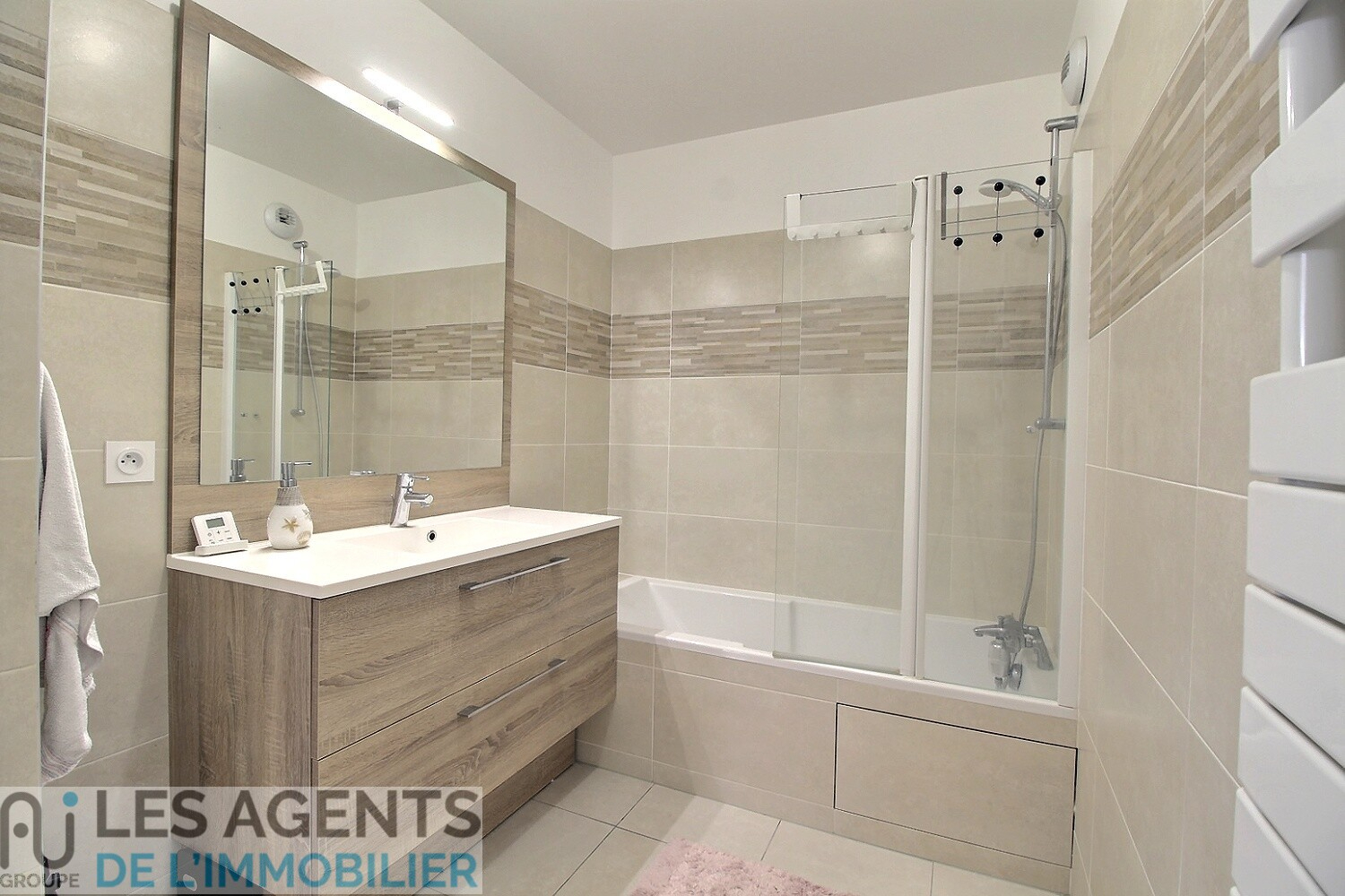 Photo Appartement Puteaux 3 pièce(s) 59 m2 avec balcon image 5/5