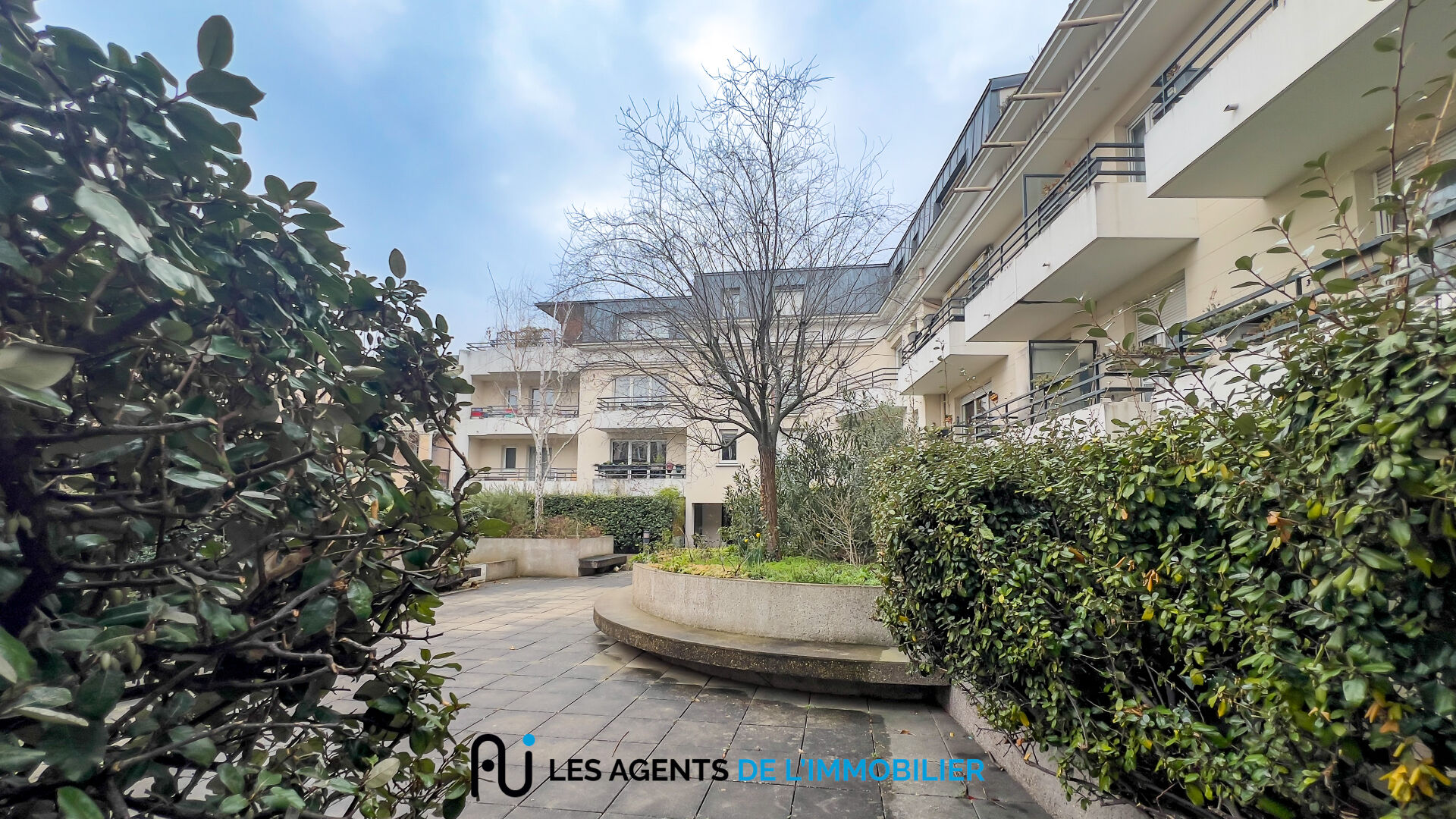 Agence immobilière de Les Agents de l'Immobilier NANTERRE 
