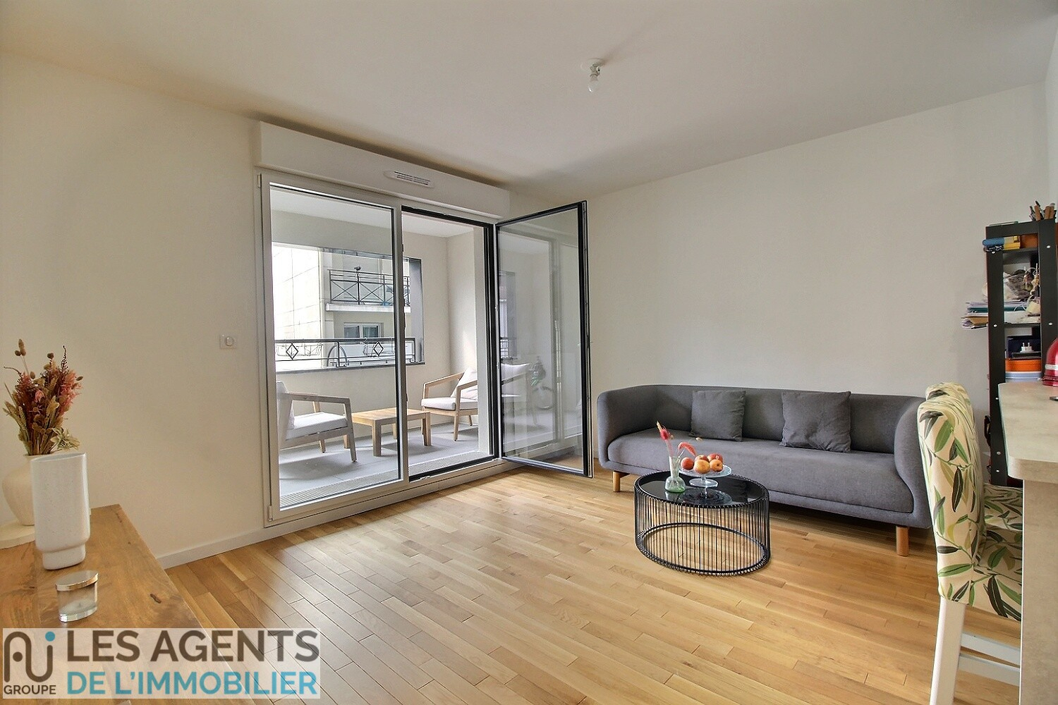 Photo Appartement Puteaux 3 pièce(s) 58 m2 image 1/6