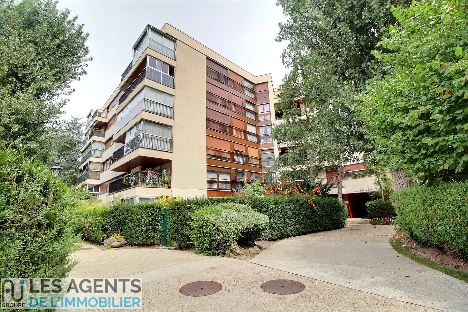Photo Appartement Le Chesnay 3 pièce(s) 78 m2 - parking - piscine image 3/6
