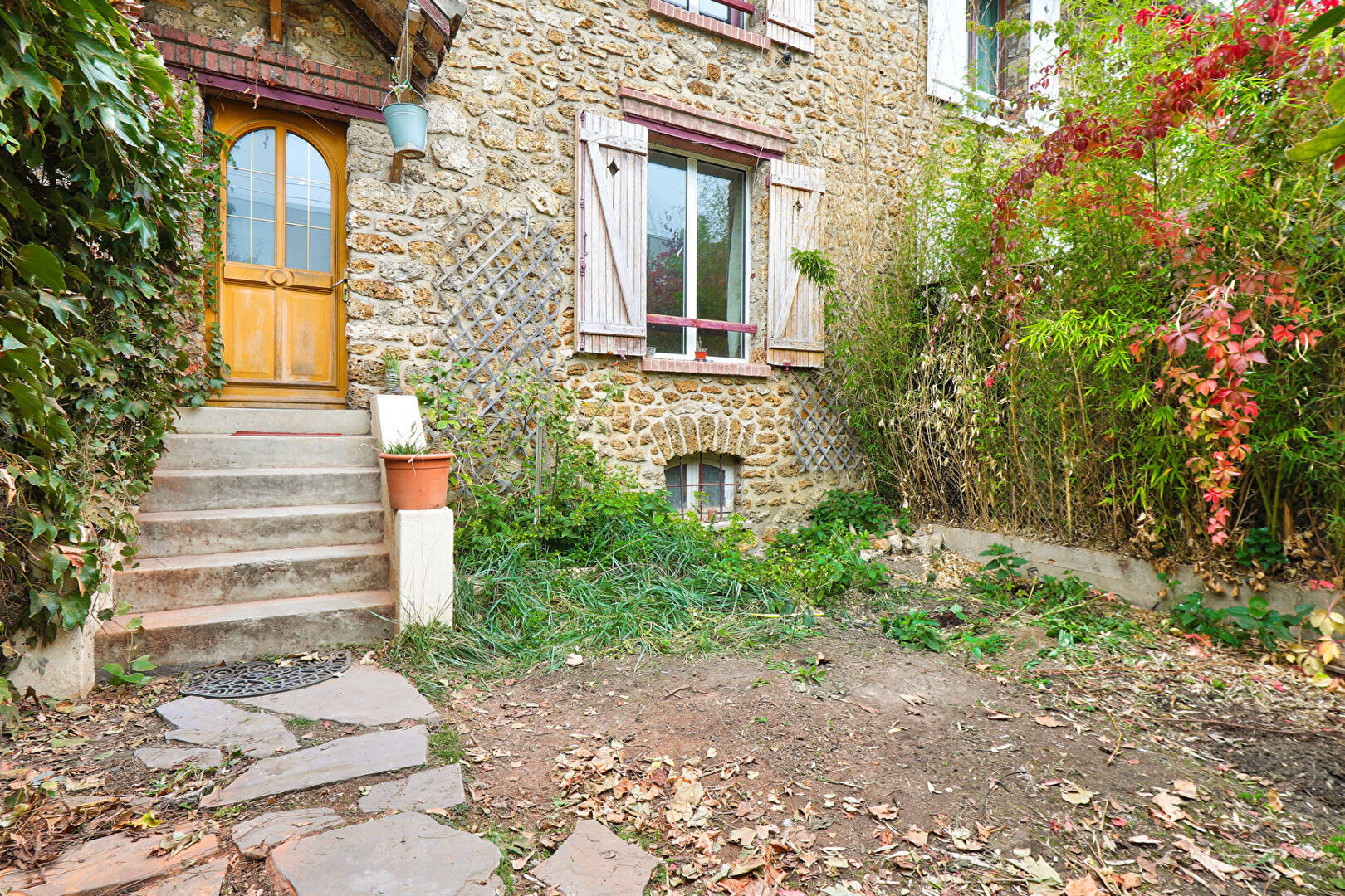 Photo LES VALLEES - GARAGE et JARDIN image 2/6