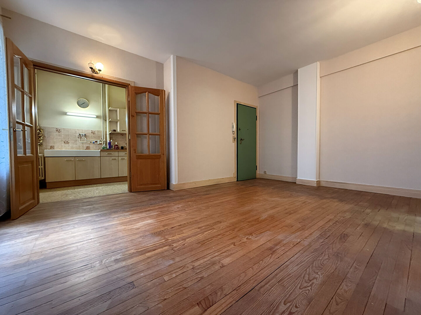 Studio de 35m² square Renaudel