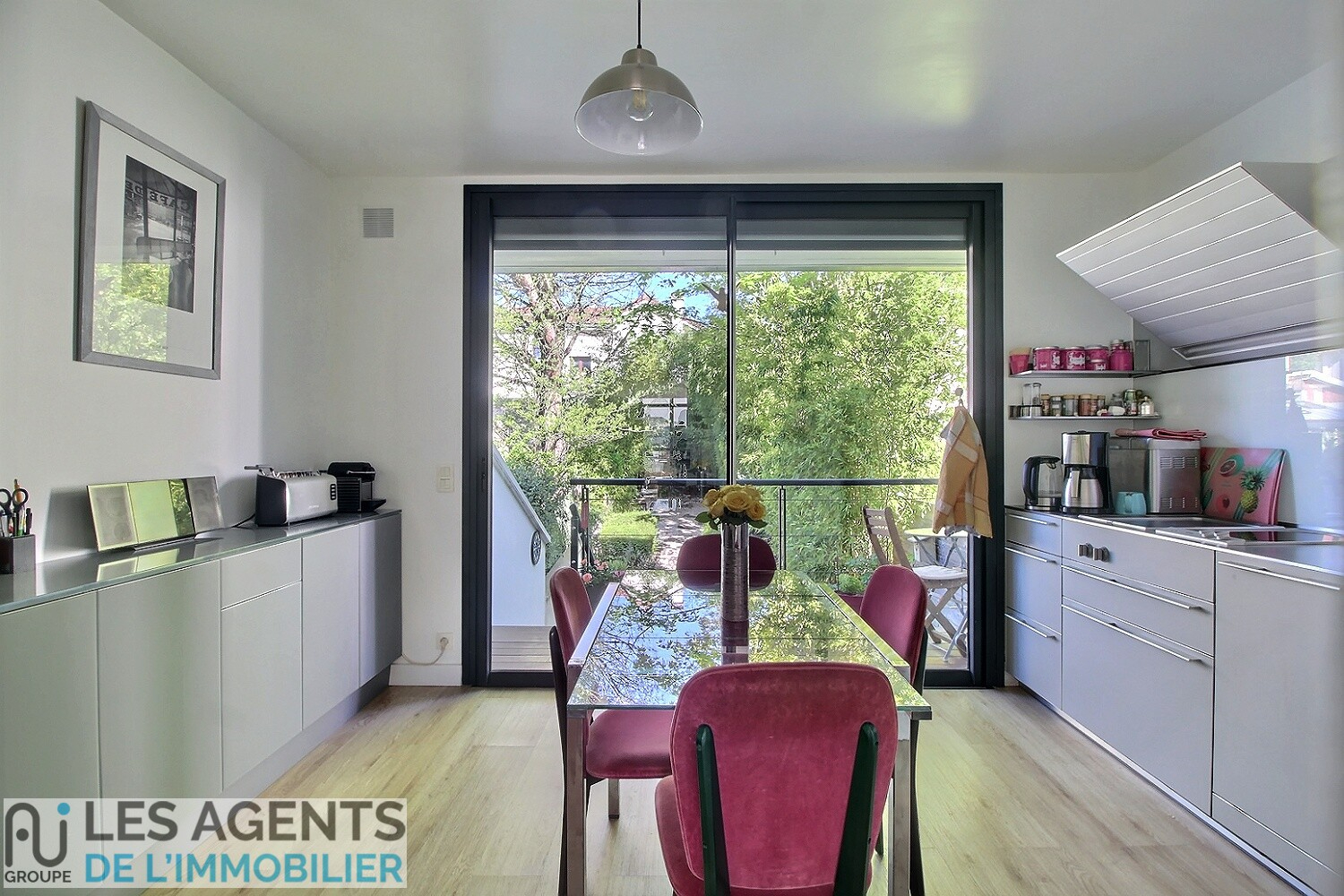 Photo Maison d'architecte 5 pièce(s) à Suresnes image 2/6