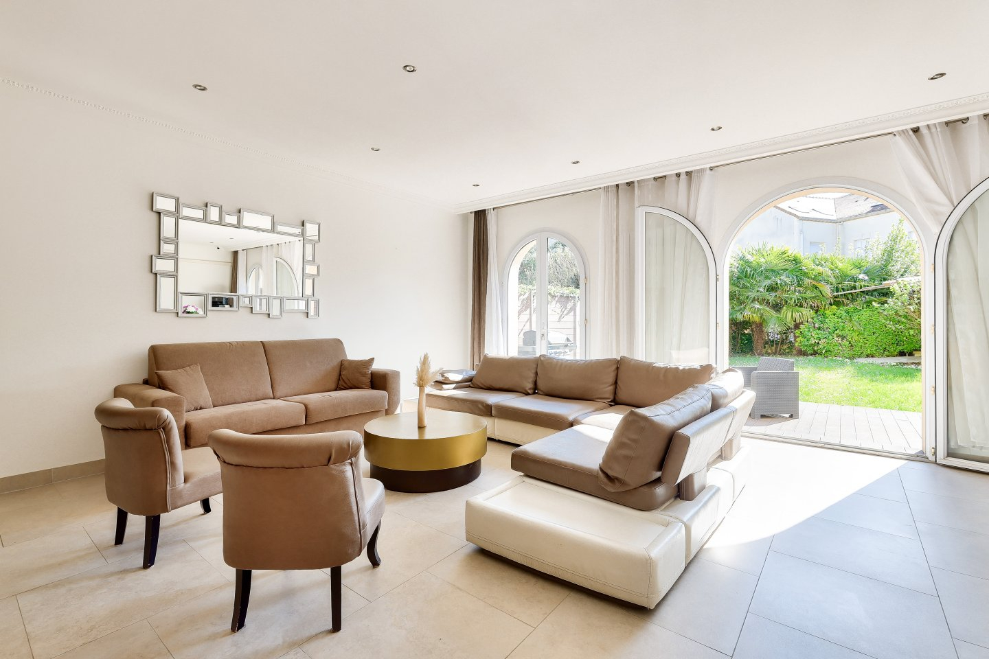 Maison Les Lilas 186 m² avec terrasse et jardin