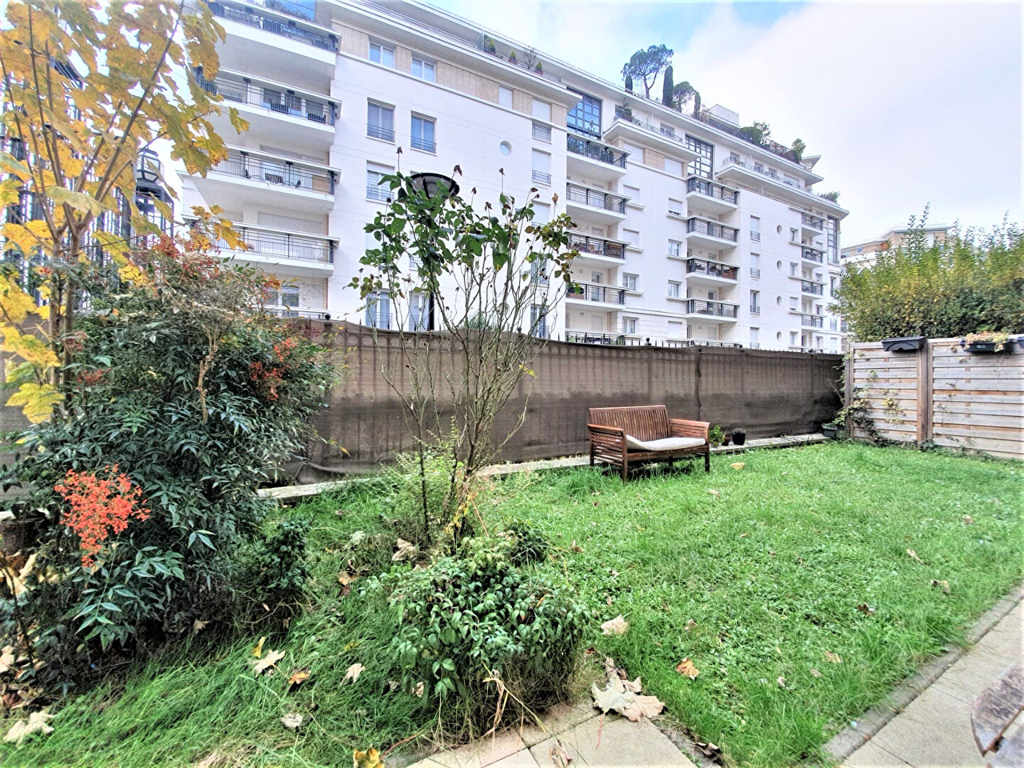 Photo Appartement Courbevoie 4 pièce(s) 100m2 + Jardin 36m² +Terrasse 33m² +2 Caves image 5/6