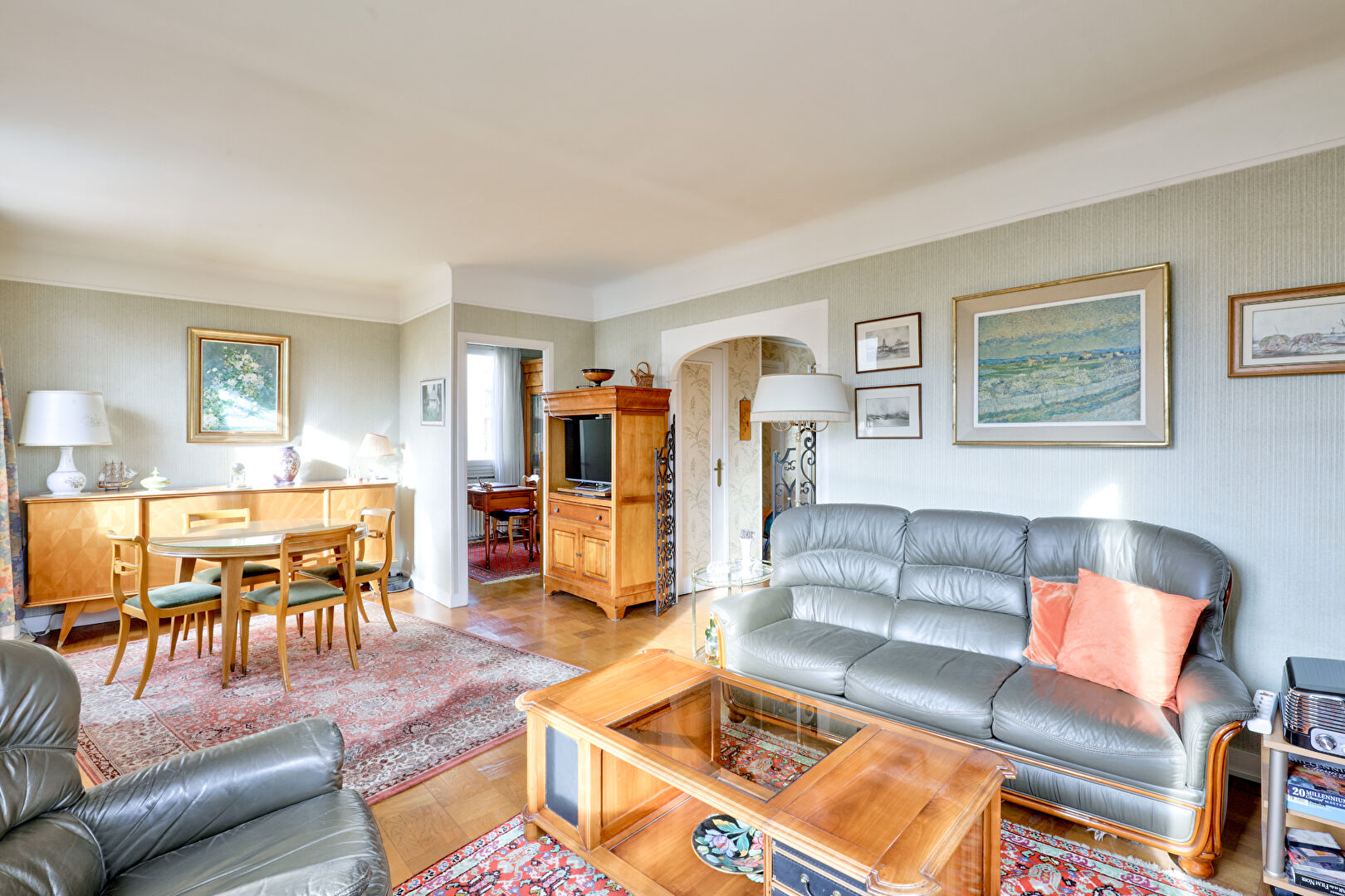 Photo LABOURET - SAINT DENIS - BALCON - GARAGE image 3/6