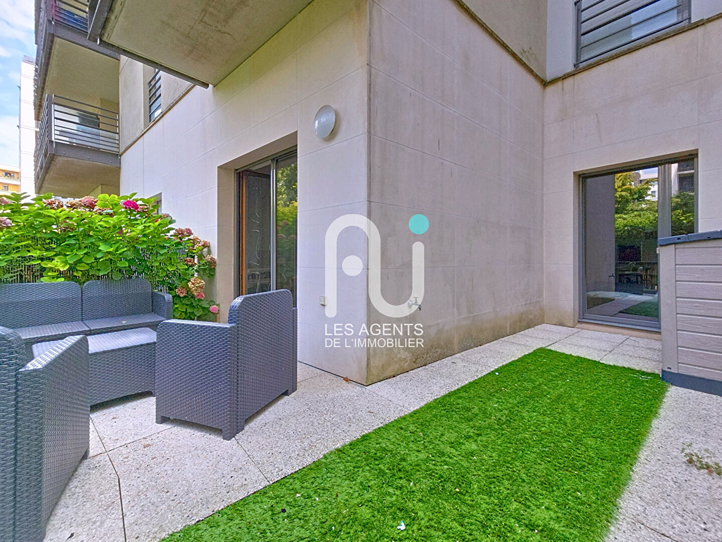 Photo Deux pièces 47 m2 + TERRASSE 23m2 + Parking EN SUS image 4/6