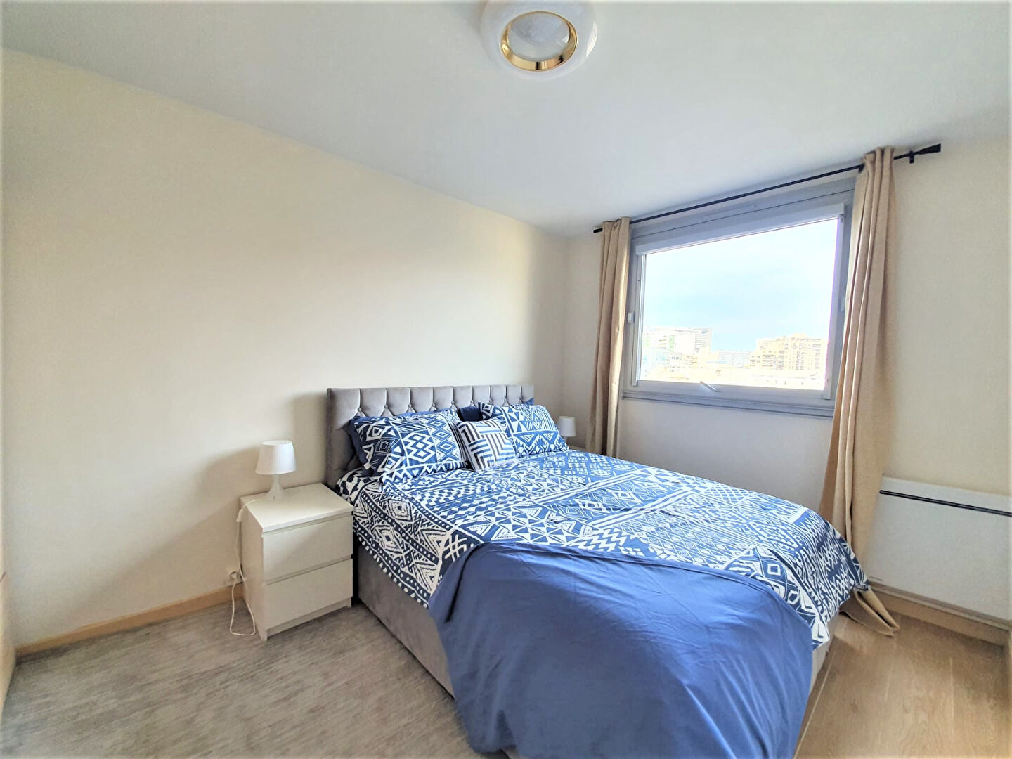 Photo À Vendre Appartement 3 Pièces  Courbevoie La Défense image 1/6