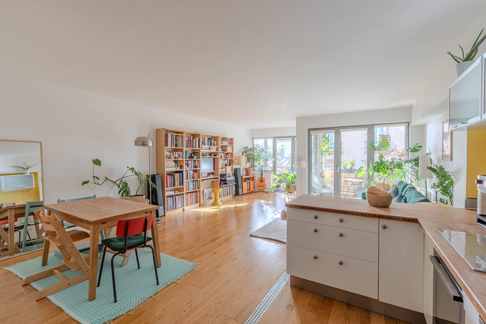 Bel appartement Jourdain 4 pièces 83 m2 avec terrasse