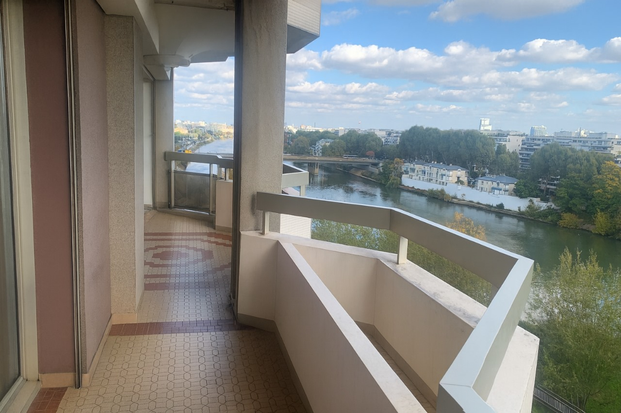 Photo Appartement  4 pièces avec Vue Panoramique image 1/6