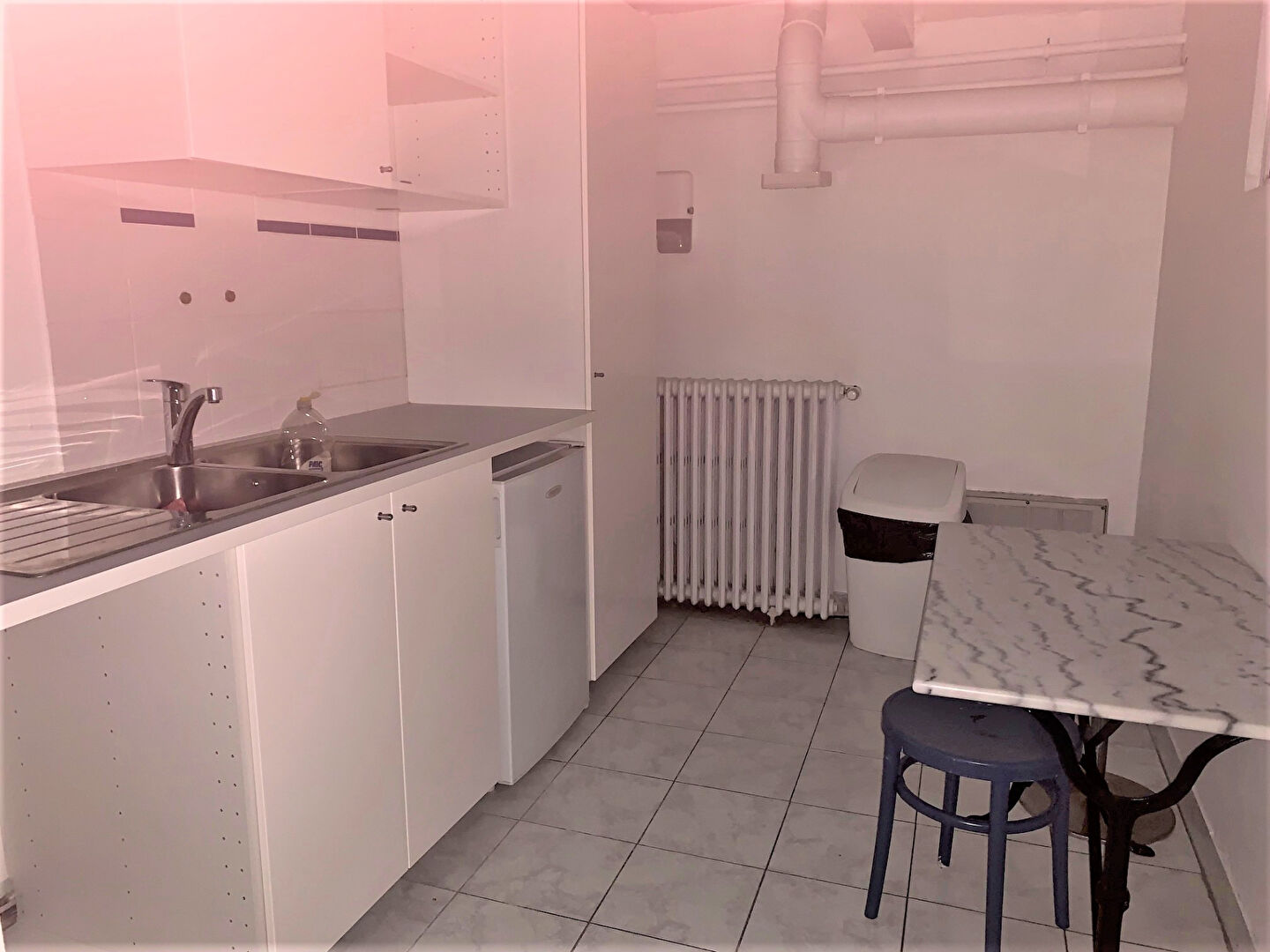 Photo Local commercial Courbevoie 82 m2 image 3/6