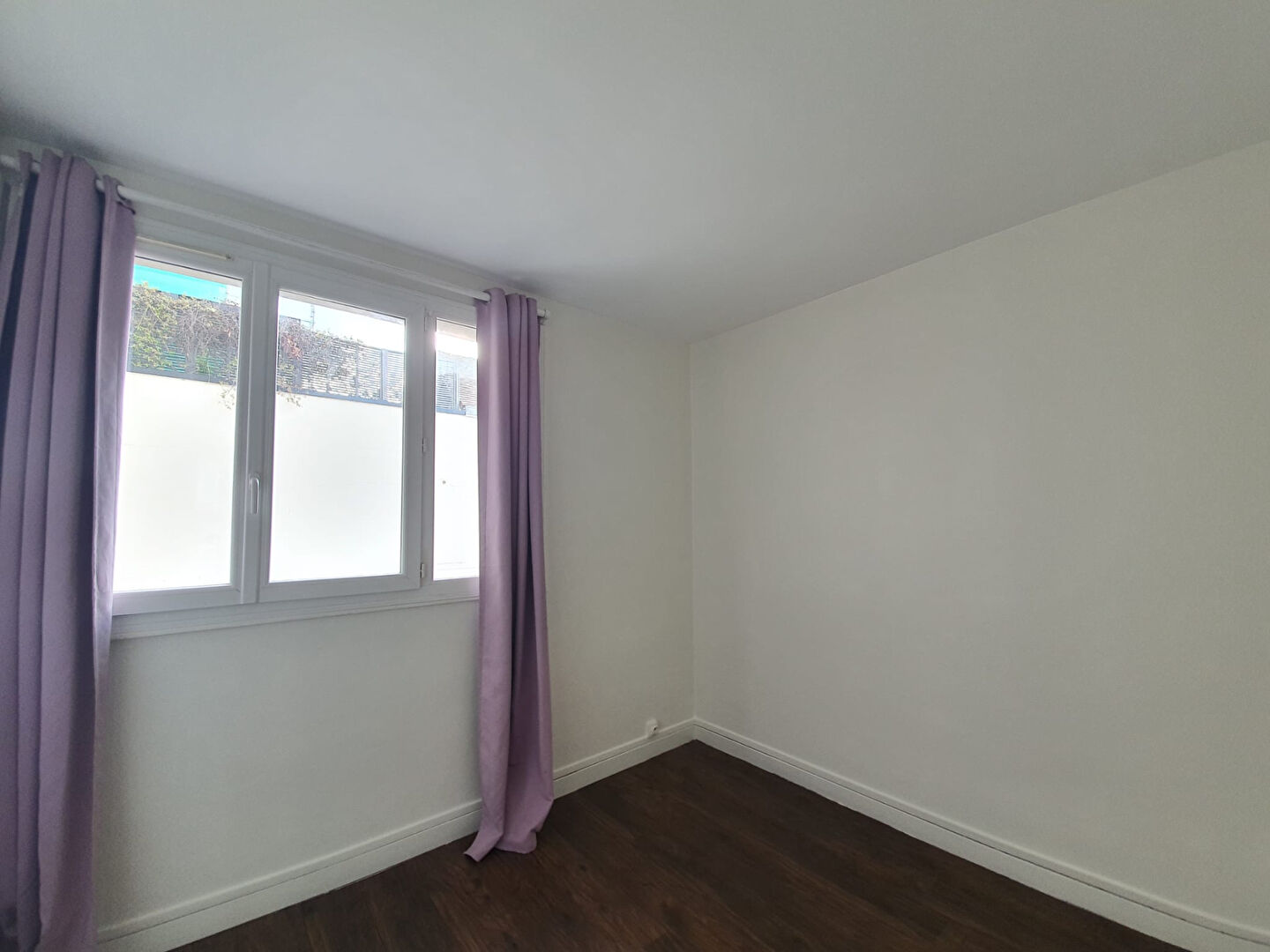 Photo Appartement Courbevoie 3 pièce(s) 53 m2 image 5/6