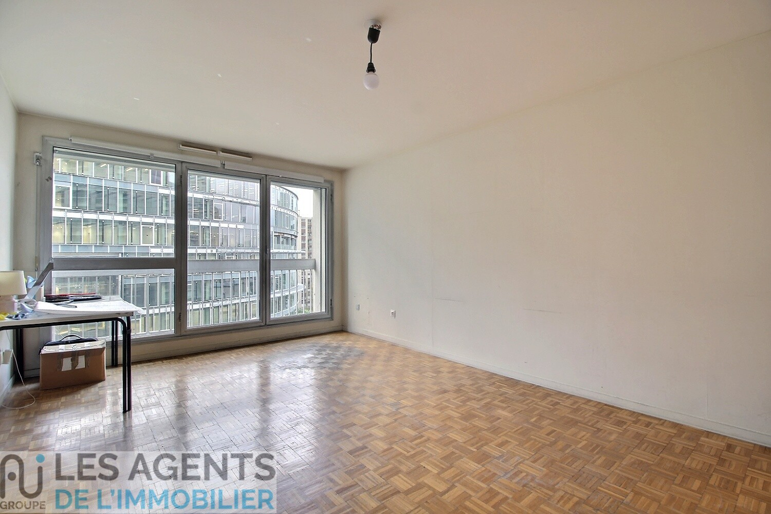 Appartement Puteaux 2 pièce(s) 56 m2 parking cave