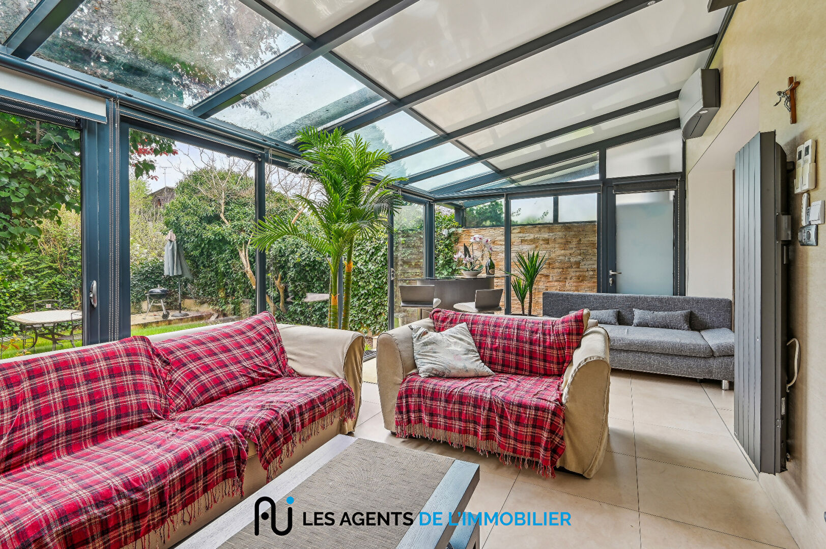 Agence immobilière de Les Agents de l'Immobilier NANTERRE 
