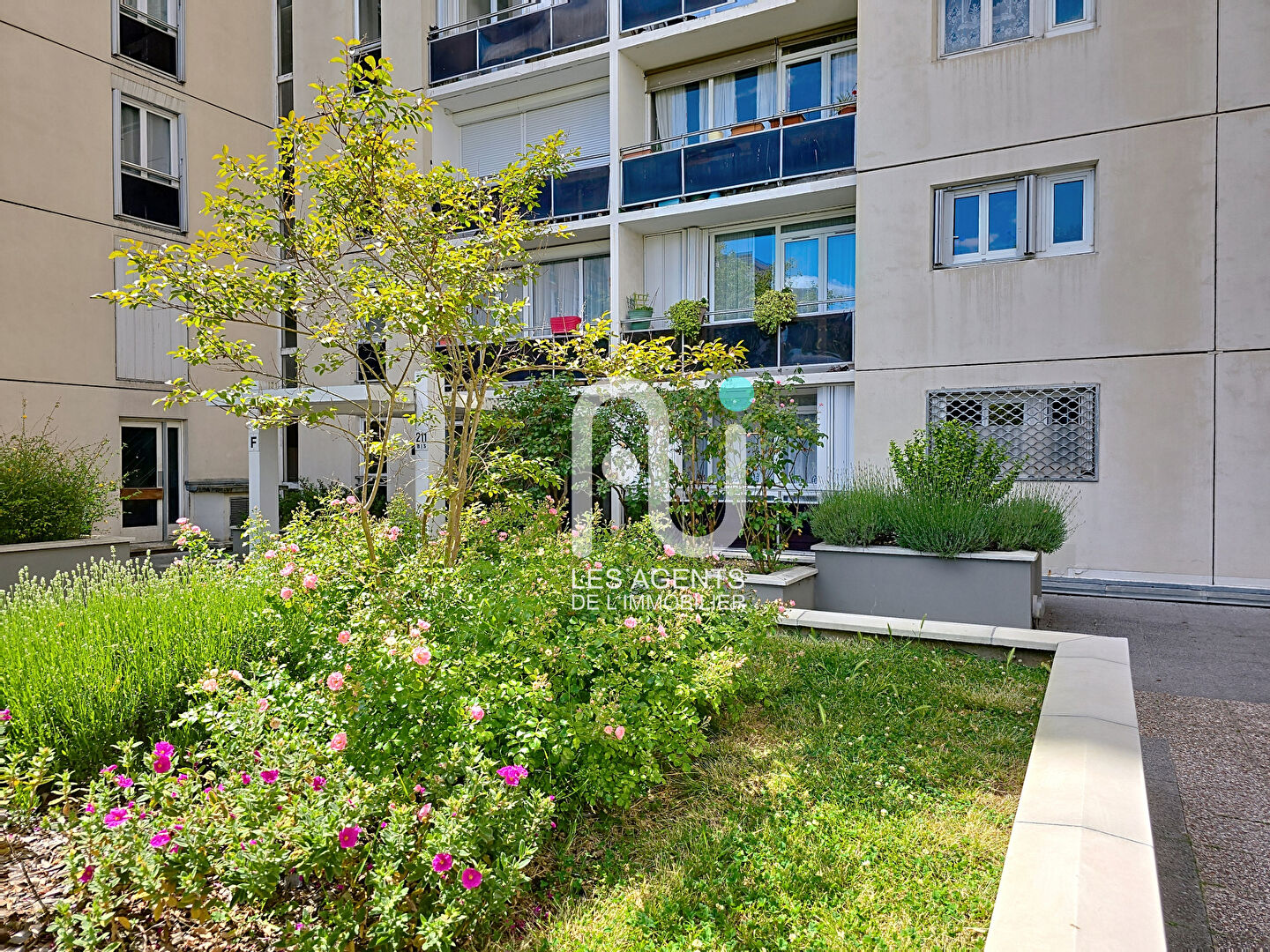 Agence immobilière de 
 Les Agents de l'Immobilier - Les Agents de l'Immobilier ASNIERES SUR SEINE 
