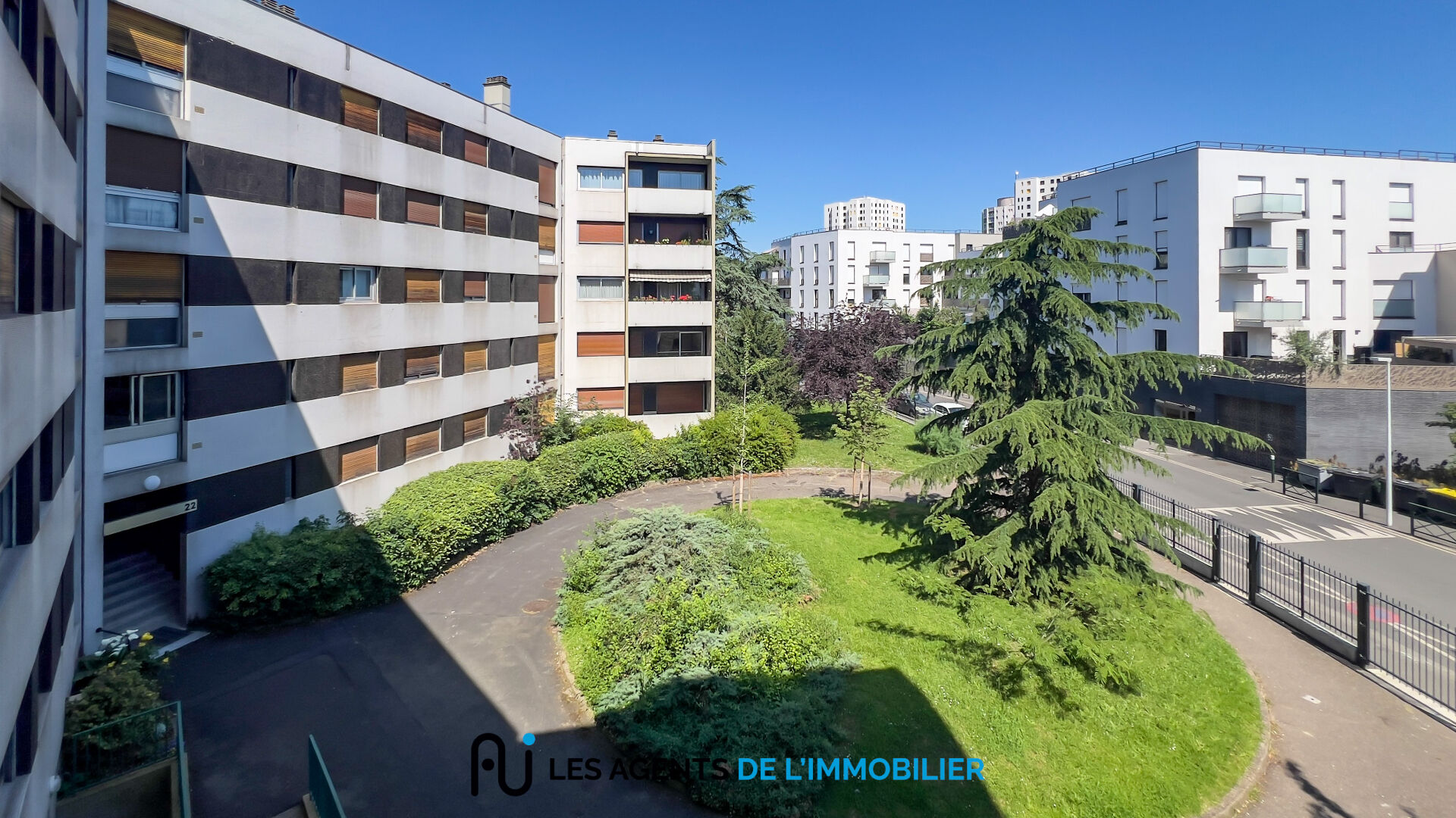 Agence immobilière de Les Agents de l'Immobilier NANTERRE 
