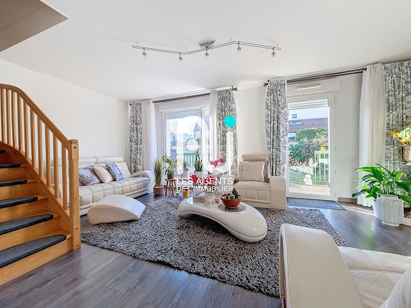 Agence immobilière de 
 Les Agents de l'Immobilier - Les Agents de l'Immobilier ASNIERES SUR SEINE 
