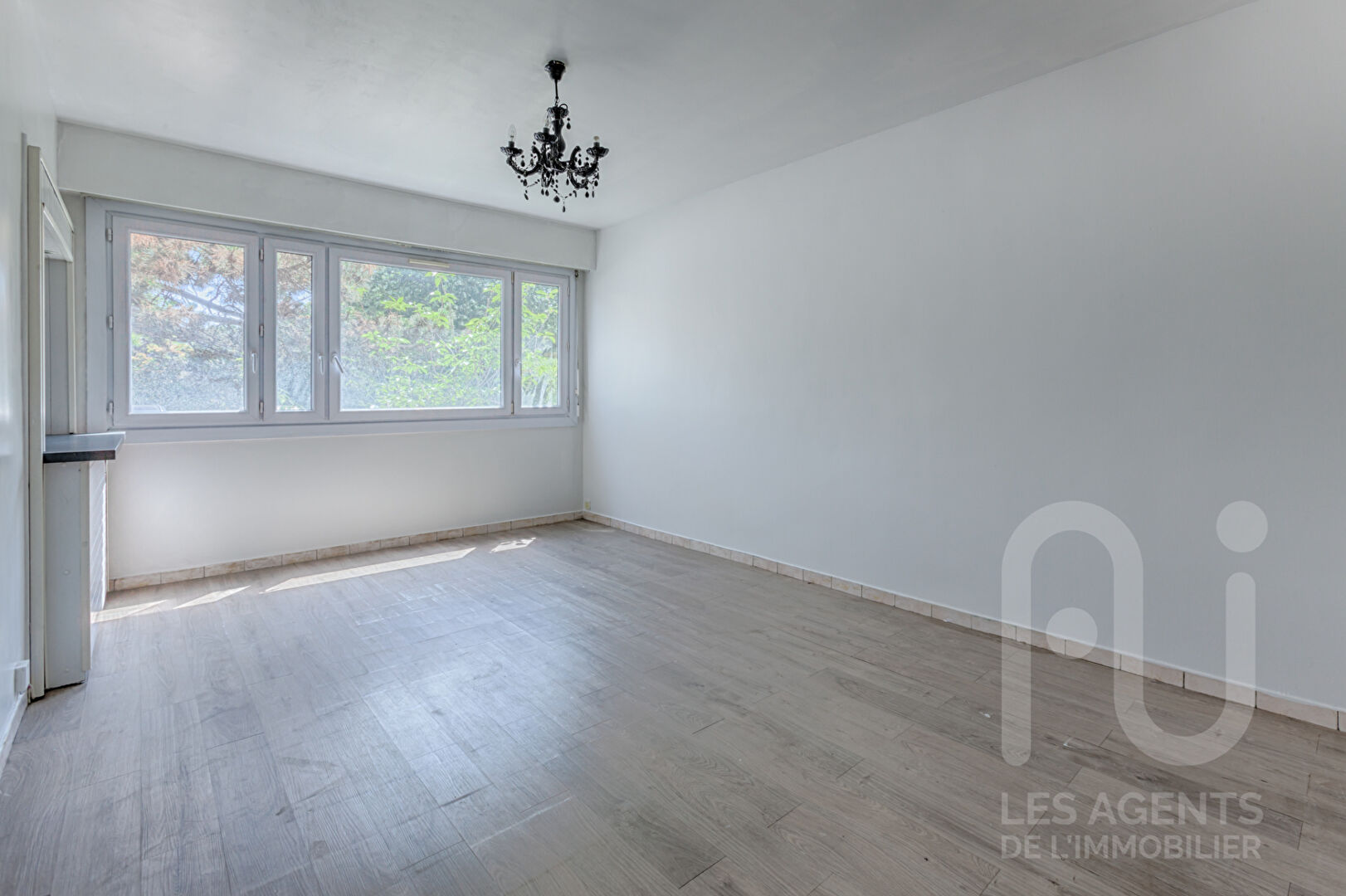 Agence immobilière de 
 Les Agents de l'Immobilier - Les Agents de l'Immobilier - MDRC Gestion Neuilly-Sur-Seine 
