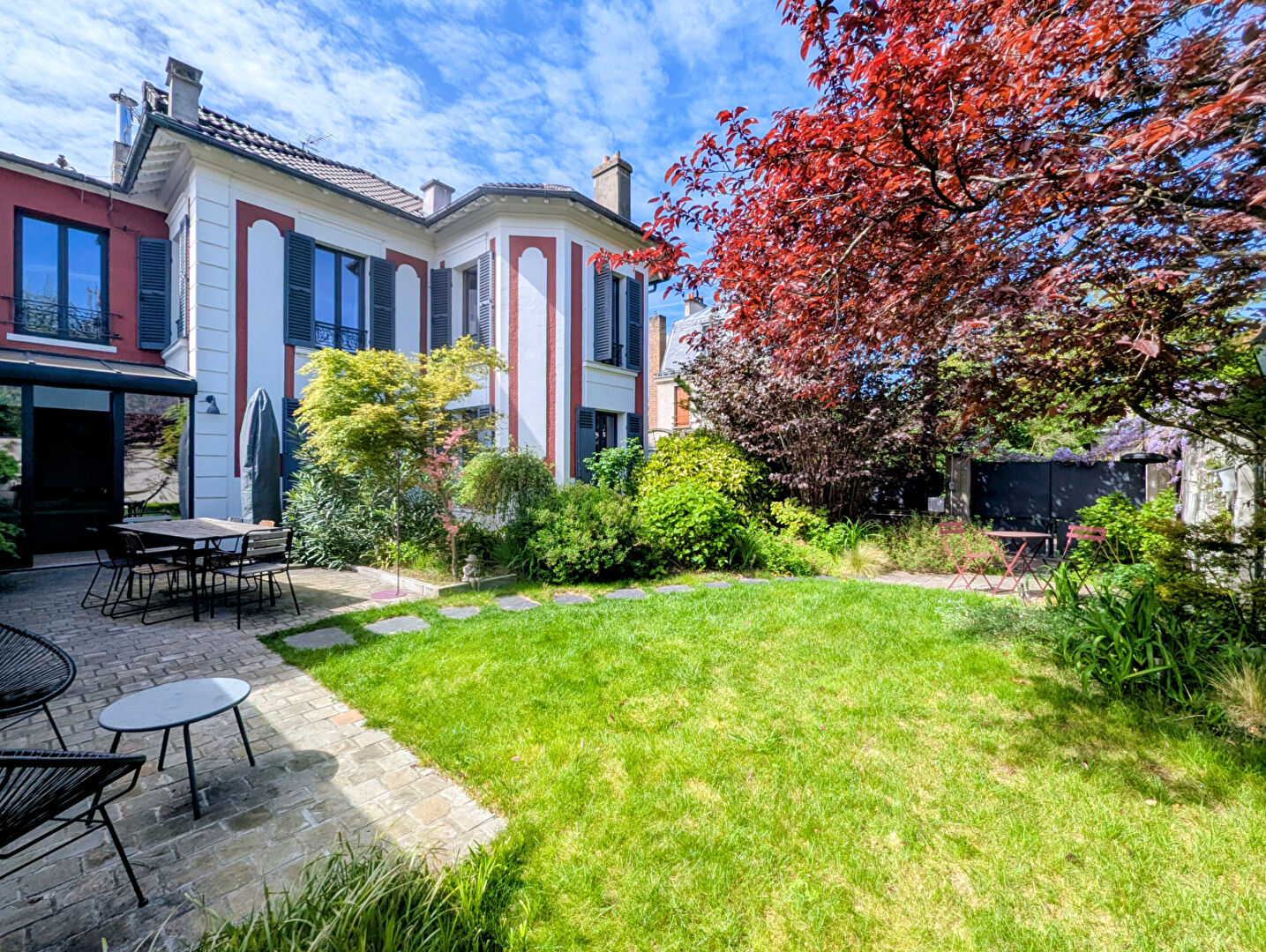 Maison Fontenay-aux-Roses 8 pièces de 200m² avec jardin